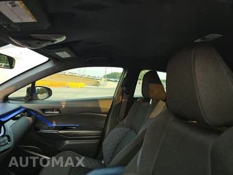 2020 Toyota C-HR XLE - miniatura 17