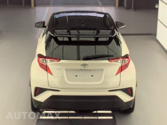 2020 Toyota C-HR XLE - miniatura 5
