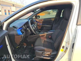 2020 Toyota C-HR XLE - miniatura 7