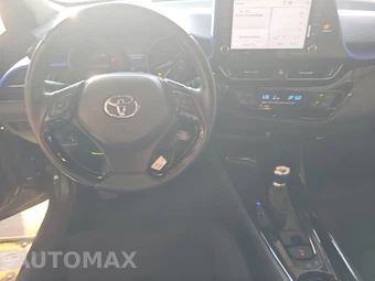 2020 Toyota C-HR XLE - miniatura 11