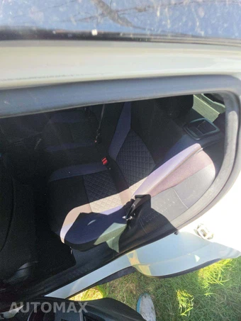 2020 Toyota C-HR XLE - miniatura 13