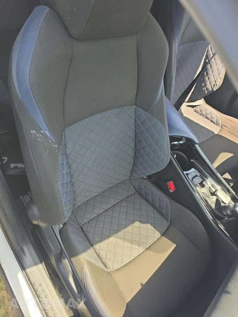 2020 Toyota C-HR XLE - miniatura 18