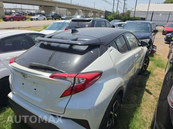 2020 Toyota C-HR XLE - miniatura 3