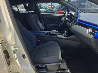2020 Toyota C-HR XLE - miniatura 8