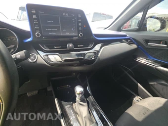 2020 Toyota C-HR XLE – miniatura 11