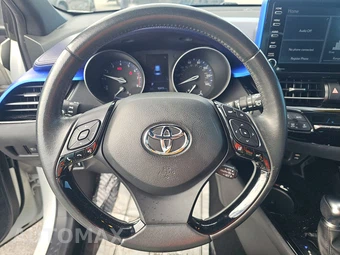 2020 Toyota C-HR XLE - miniatura 10