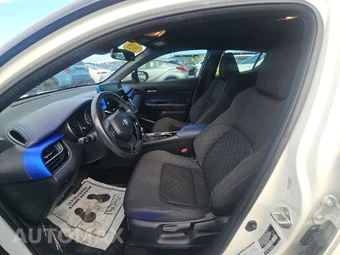 2020 Toyota C-HR XLE - miniatura 7