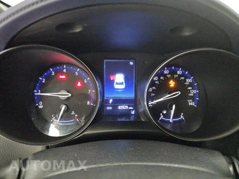 2020 Toyota C-HR XLE – miniatura 12