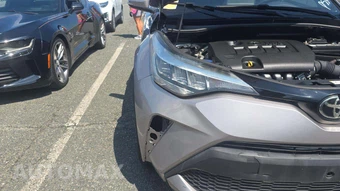 2020 Toyota C-HR XLE – miniatura 27