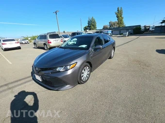 2020 Toyota Camry Hybrid LE