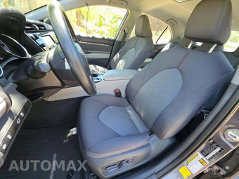 2020 Toyota Camry Hybrid LE - miniatura 3