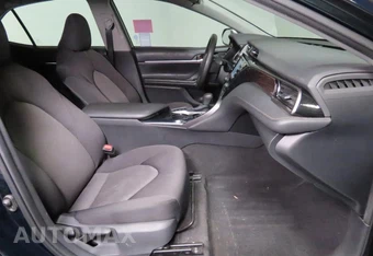 2020 Toyota Camry Hybrid LE - miniatura 5