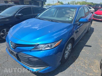 2020 Toyota Camry Hybrid LE