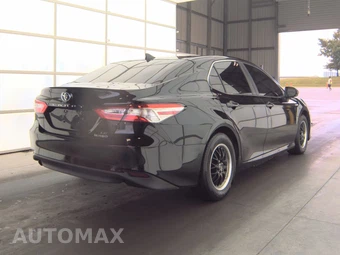 2020 Toyota Camry Hybrid LE - miniatura 4