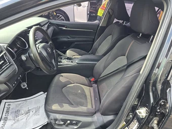 2020 Toyota Camry Hybrid LE - miniatura 7