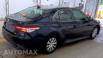 2020 Toyota Camry Hybrid LE - miniatura 4