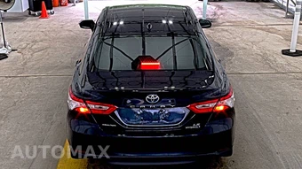 2020 Toyota Camry Hybrid LE - miniatura 5