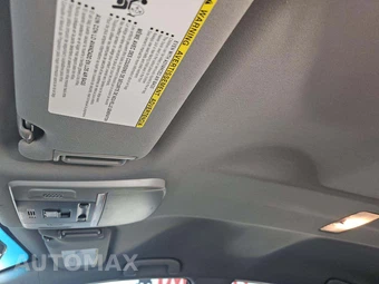 2020 Toyota Camry Hybrid SE - miniatura 11