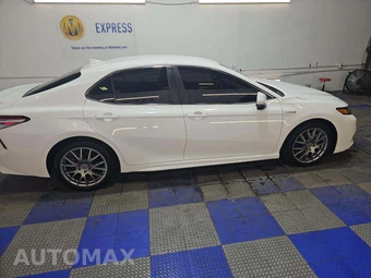 2020 Toyota Camry Hybrid SE - miniatura 4