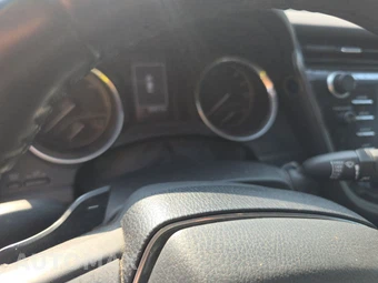 2020 Toyota Camry Hybrid SE - miniatura 12