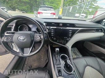 2020 Toyota Camry Hybrid XLE - miniatura 11