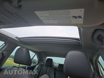 2020 Toyota Camry Hybrid XLE - miniatura 8