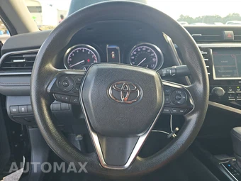 2020 Toyota Camry LE - miniatura 10