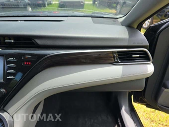 2020 Toyota Camry LE – miniatura 19