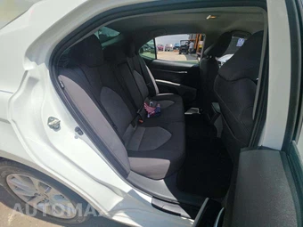 2020 Toyota Camry LE - miniatura 16