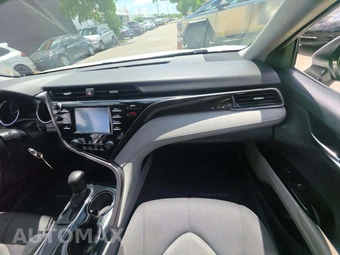 2020 Toyota Camry LE - miniatura 19