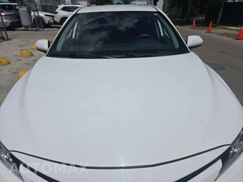2020 Toyota Camry LE - miniatura 24