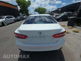 2020 Toyota Camry LE - miniatura 27