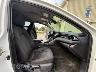 2020 Toyota Camry LE - miniatura 12
