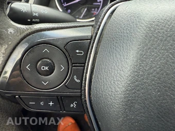 2020 Toyota Camry LE - miniatura 17