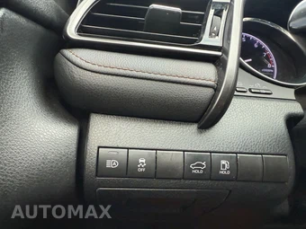 2020 Toyota Camry LE - miniatura 19