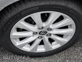 2020 Toyota Camry LE - miniatura 13