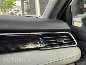 2020 Toyota Camry LE - miniatura 18