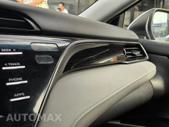 2020 Toyota Camry LE - miniatura 29