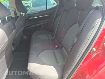 2020 Toyota Camry LE – miniatura 13