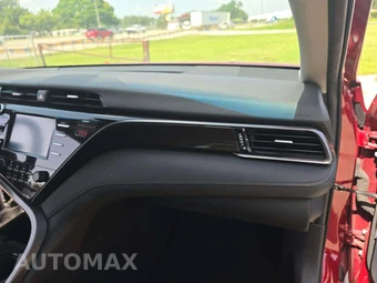 2020 Toyota Camry LE – miniatura 19