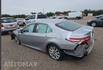 2020 Toyota Camry LE - miniatura 21