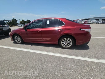 2020 Toyota Camry LE – miniatura 6