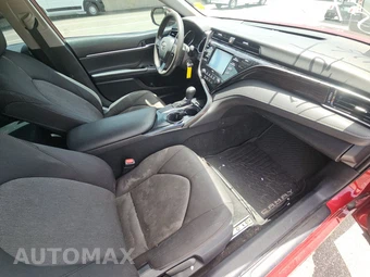 2020 Toyota Camry LE – miniatura 8
