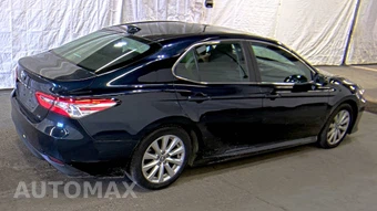 2020 Toyota Camry LE - miniatura 4