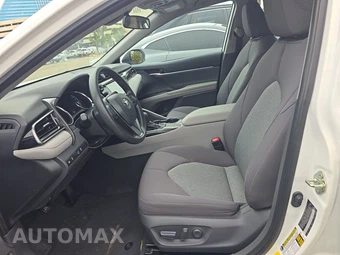 2020 Toyota Camry LE - miniatura 7