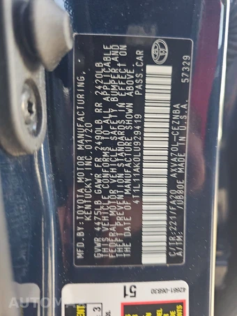 2020 Toyota Camry LE – miniatura 14
