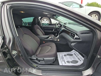 2020 Toyota Camry LE - miniatura 18