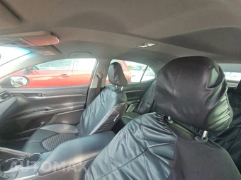 2020 Toyota Camry SE – miniatura 17