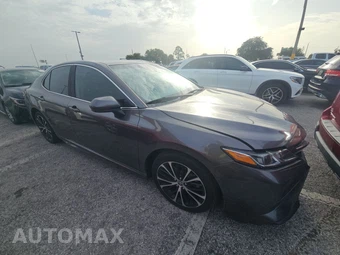 2020 Toyota Camry SE – miniatura 3