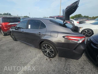 2020 Toyota Camry SE – miniatura 6